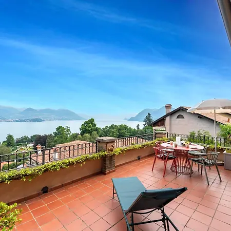Il Dipinto Sul Center: Terrace, Garden And Privare Garage - Happy Stresa