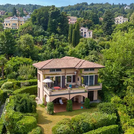 Il Dipinto Sul Center: Terrace, Garden And Privare Garage - Happy *