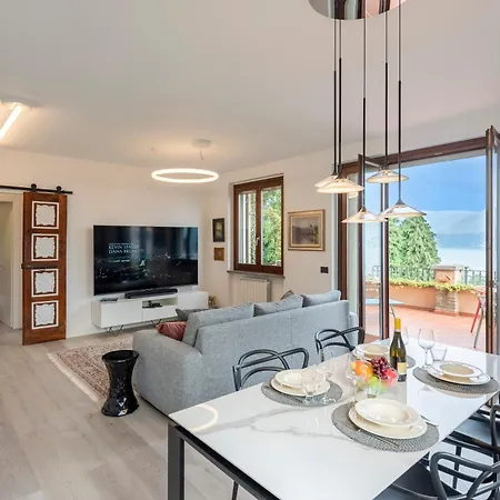 Il Dipinto Sul Center - Happy *