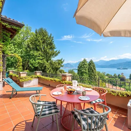 Hébergement de vacances Il Dipinto Sul Center: Terrace, Garden And Privare Garage - Happy *