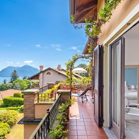 Hébergement de vacances Il Dipinto Sul Center: Terrace, Garden And Privare Garage - Happy Stresa