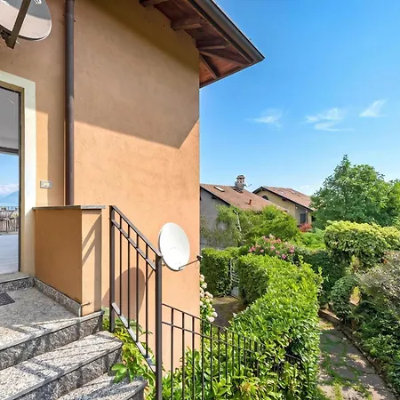 Hébergement de vacances Il Dipinto Sul Center: Terrace, Garden And Privare Garage - Happy Stresa
