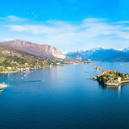 Il Dipinto Sul Center: Terrace, Garden And Privare Garage - Happy * Stresa